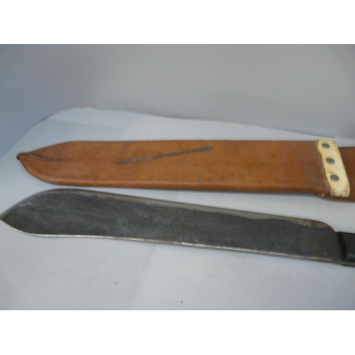 1139 - A 1942 WWII British machete and scabbard