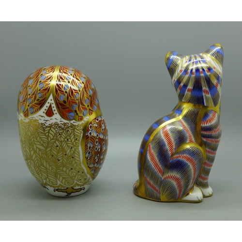 648 - Two Royal Crown Derby paperweights, Owl and Cat, Cat with gold stopper