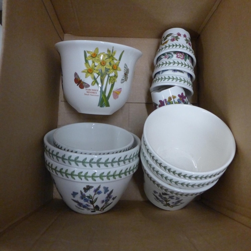 812 - Two boxes of Portmeirion The Botanic Garden, pots, plant pots, table lamp, watering can, vases, etc.... 