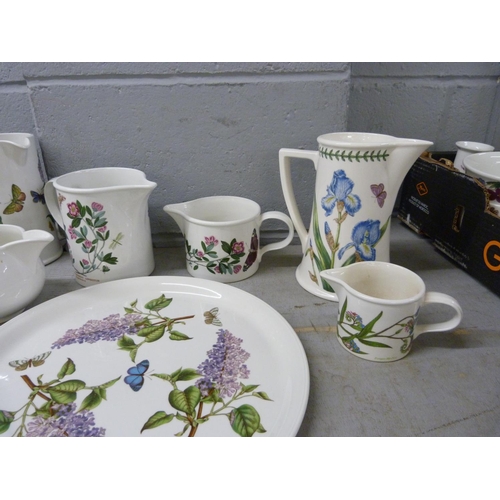 819 - Portmeirion Botanic Garden jugs and two circular sandwich plates (13) **PLEASE NOTE THIS LOT IS NOT ... 