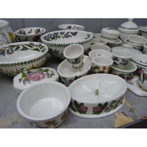 820 - Portmeirion The Botanic Garden bowls, jars, dishes, etc. (two boxes) **PLEASE NOTE THIS LOT IS NOT E... 