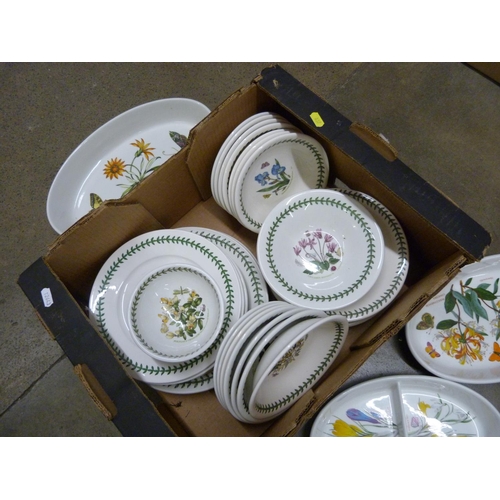 822 - Two boxes of Portmeirion The Botanic Garden, dinnerwares and ovenwares (40+) **PLEASE NOTE THIS LOT ... 