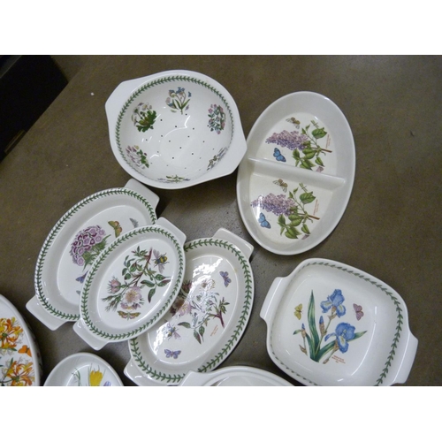 822 - Two boxes of Portmeirion The Botanic Garden, dinnerwares and ovenwares (40+) **PLEASE NOTE THIS LOT ... 