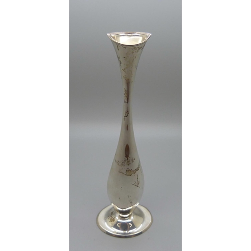 865 - A silver specimen vase, Spanish marks, 23cm