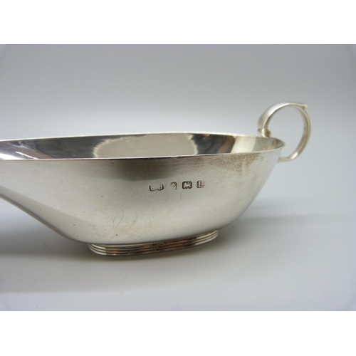 888 - A silver sauce boat, Birmingham 1944, 65g