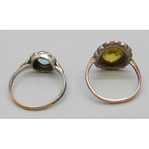 944 - Two 9ct gold and silver rings, 5g, P and J, one a/f