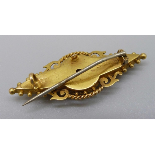 954 - A 15ct gold, three stone brooch, Chester 1898, (metal pin), 5.4g