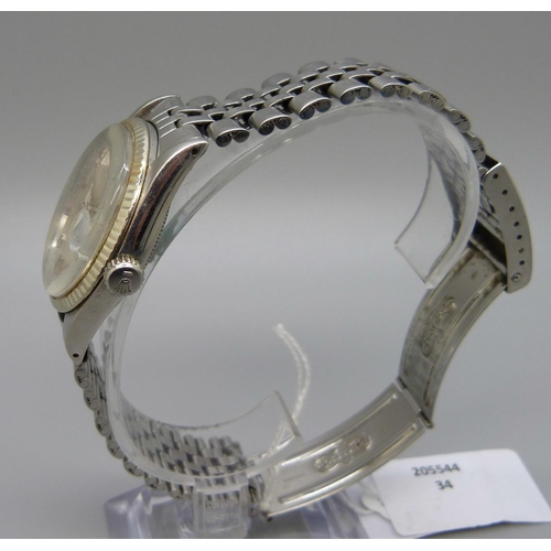 970 - A Rolex Oyster Perpetual Datejust wristwatch on a Rolex bracelet strap, 2806154, 1601, the bracelet ... 