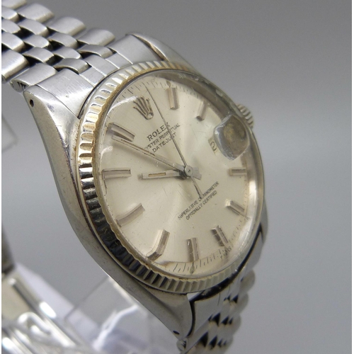 970 - A Rolex Oyster Perpetual Datejust wristwatch on a Rolex bracelet strap, 2806154, 1601, the bracelet ... 