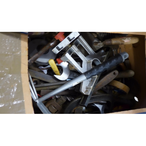 2166 - Two boxes, approx 100, assorted hand tools