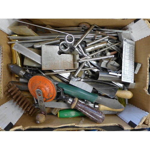 2167 - Three boxes of assorted hand tools and straps