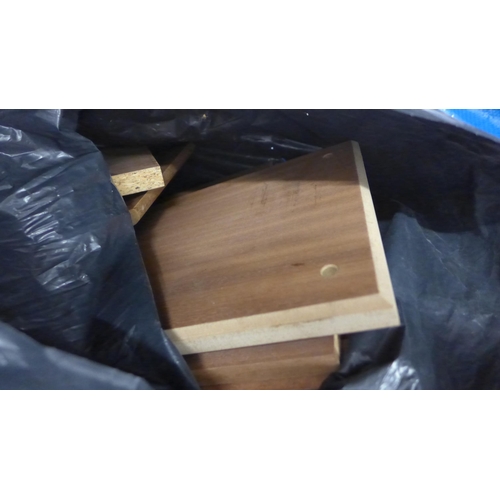 2079 - Three bags of assorted hard wood with quantity of veneered and edged chipboard