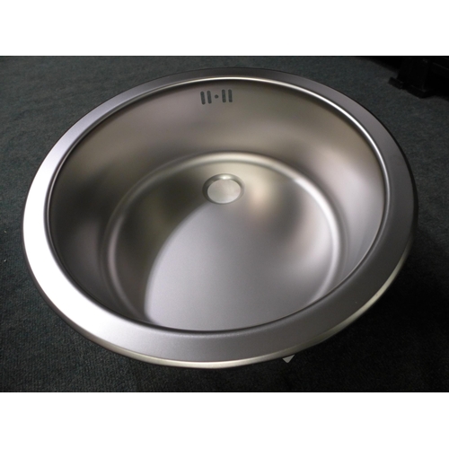 3081 - Installation Round Stainless Steel Sink (450mm)  * VAT will be added to the hammer price of this lot