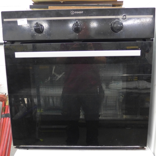 2266 - Indesit integrated single oven