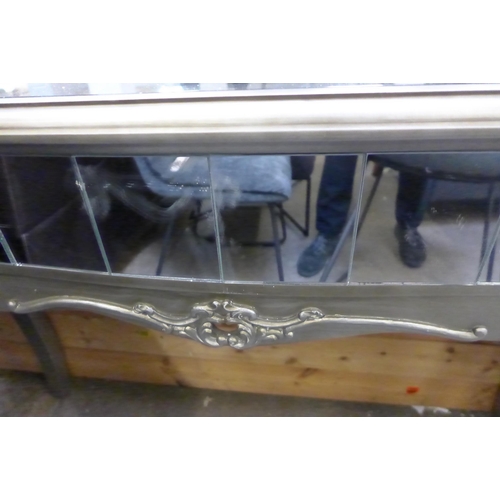 1540 - A silver mirrored console table