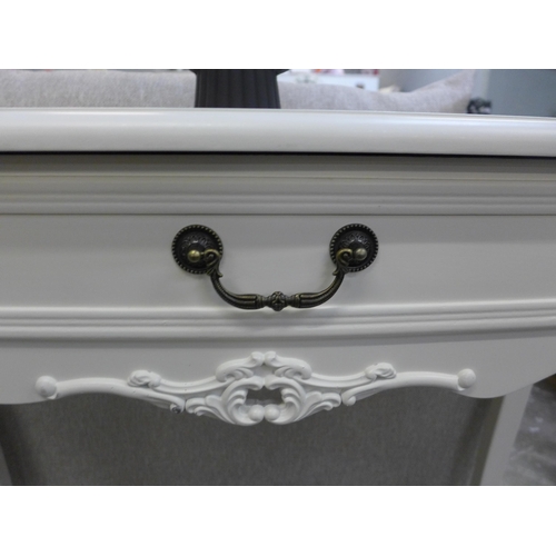 1546 - A white single drawer console table