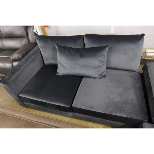 1552 - Deep charcoal corner sofa