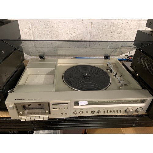 2296 - Panasonic SG2220 music system - W