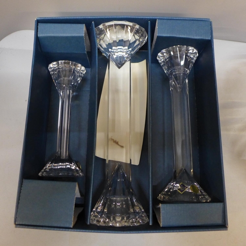 722 - Jihlavske Sklarny Bohemia crystal candlesticks, boxed and a crystal bowl