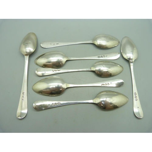 863 - A set of seven Georgian brite cut silver spoons, 101g