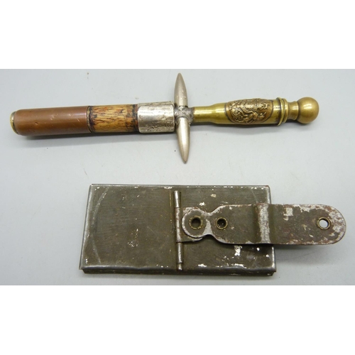 867 - A soldier's mirror and a small trench art dagger