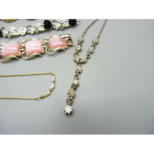 955 - Vintage jewellery