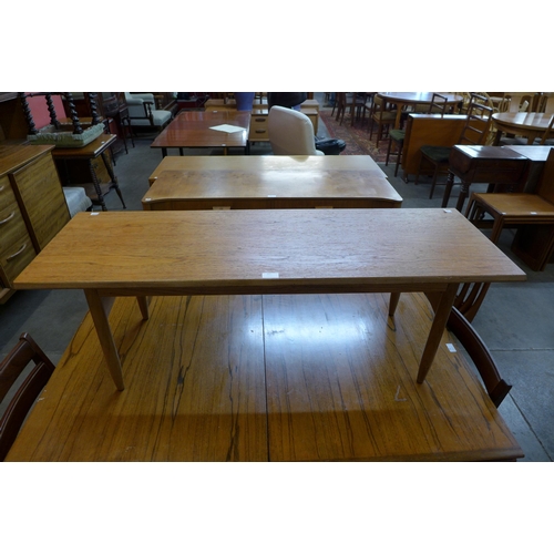 101 - A teak coffee table