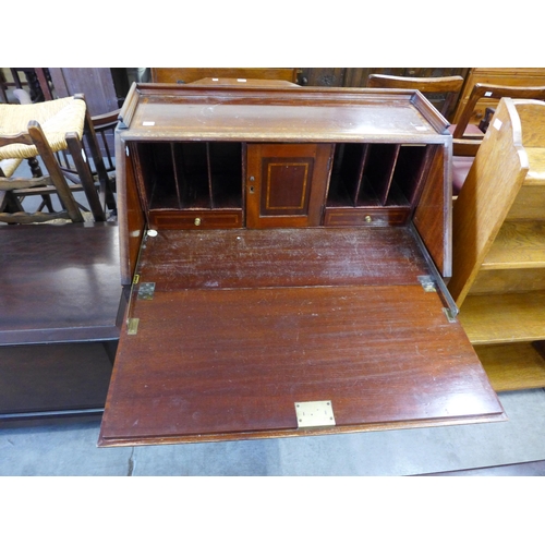 202 - An Edward VII inlaid mahogany bureau