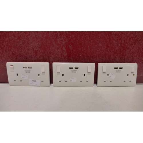 3093 - 3 Masterplug BG Twin USB Sockets  (255-156)   * This lot is subject to vat