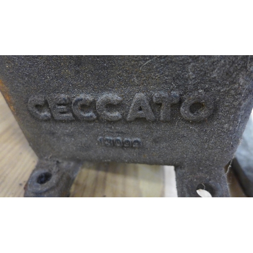 2060 - Ceccatio vintage compressor - W