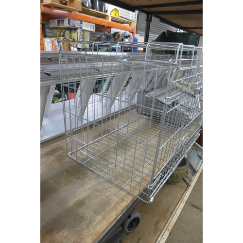 2076 - Approx. 1m x 50cm x60cm folding steel dog/pet cage