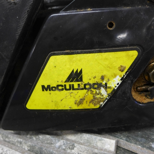 2103 - McCulloch petrol-driven chainsaw (motor running blade not spinning)