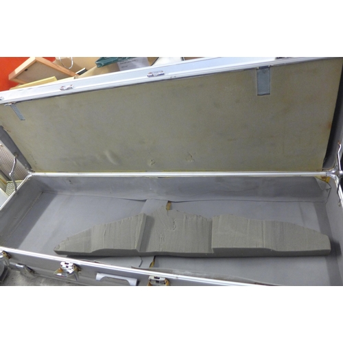 2121 - Shoco aluminium flight case 1m x 24cm x 24cm (3ft x 10