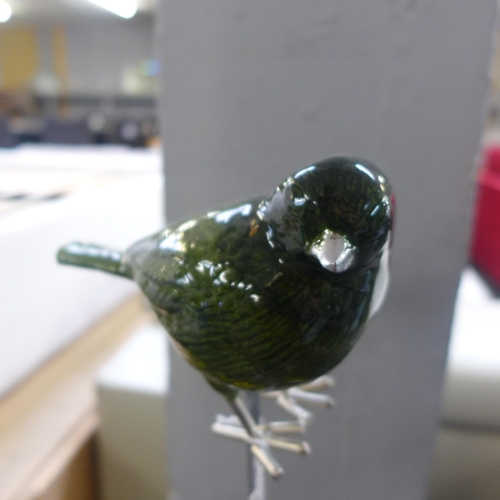 1526 - A brushed lime enamel bird on planter spike (3486207)   #