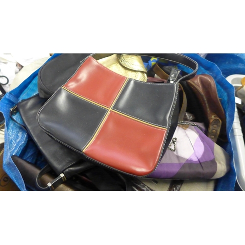 2192 - 60 Bags and handbags, some leather