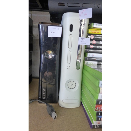 2235 - Xbox 360 job lot: 3 consoles and approx 50 games plus accessories