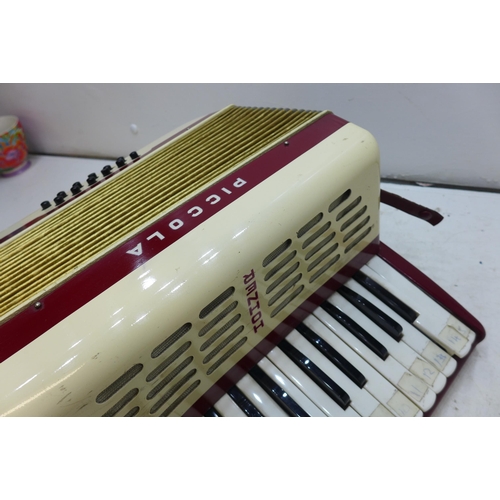 2264 - A Hohner Piccola italian harmonica - W