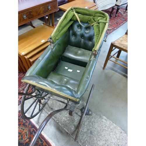 271a - A Victorian perambulator