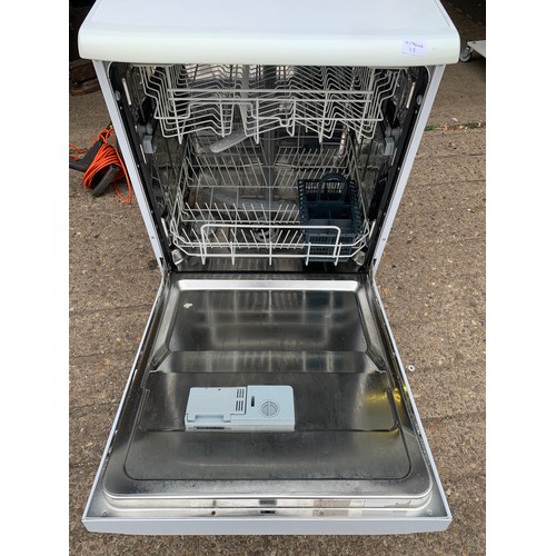 2240 - Hotpoint Aquarius FDM550 dishwasher - failed electrical safety test due to earth continuity - sold a... 