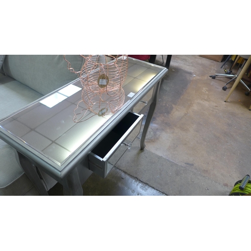 1378 - A silver mirrored two drawer console table