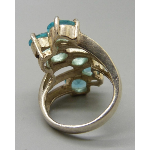 1013 - A silver and topaz ring, L