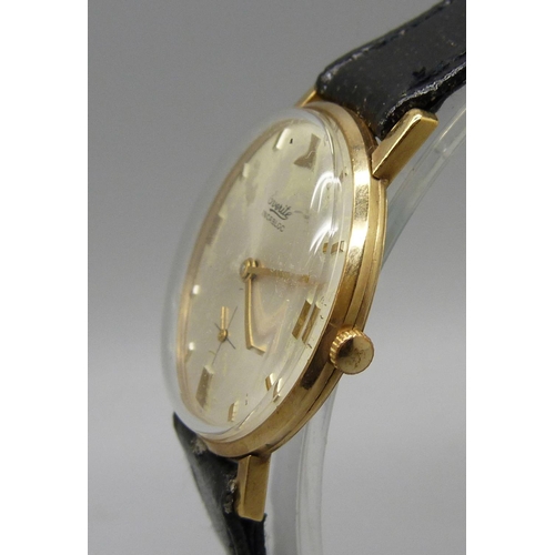 1056 - A 9ct gold Everite wristwatch, 32mm case