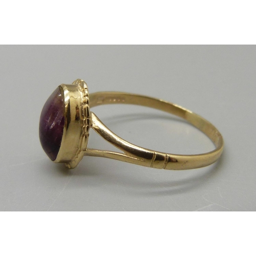 1080 - A 9ct gold and Blue John ring, 1.8g, S