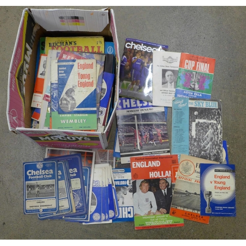 716 - Football programmes, magazines, etc.