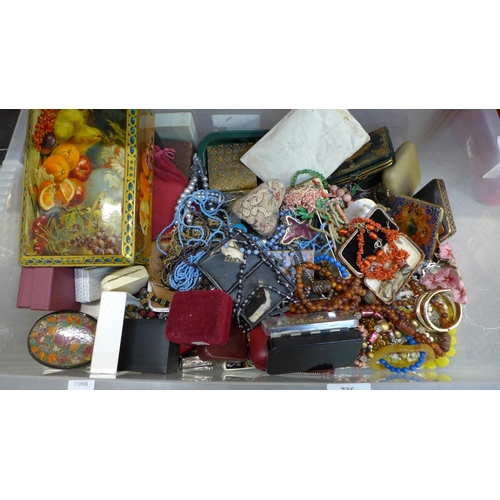 736 - A quantity of costume jewellery, boxes, etc.