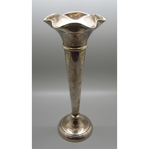 812 - A silver vase, Sheffield 1918, 24cm