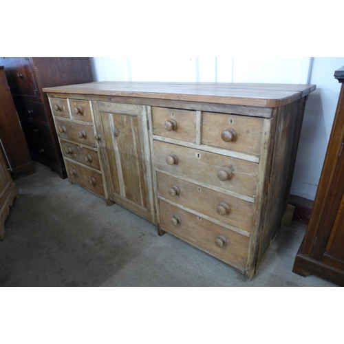 123 - A Victorian pine dresser