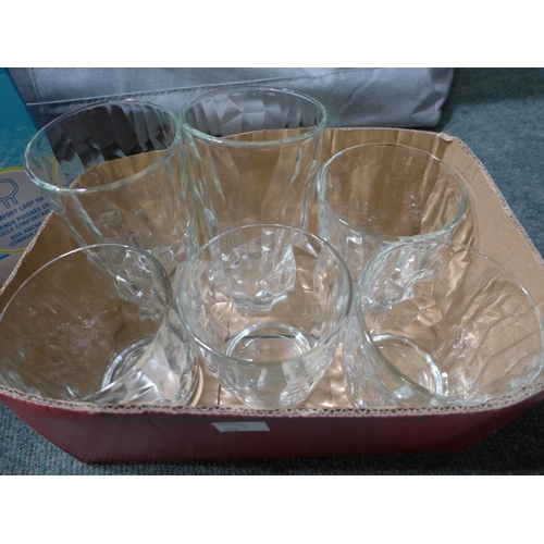 3277 - Bormioli Diamond glassware, Two Thermoflask Bottles and a KeepCool bag (258-393)   * This lot is sub... 