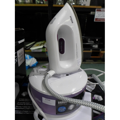 3398 - Braun Carestyle 2 Steam iron , (258-332)   * This lot is subject to vat