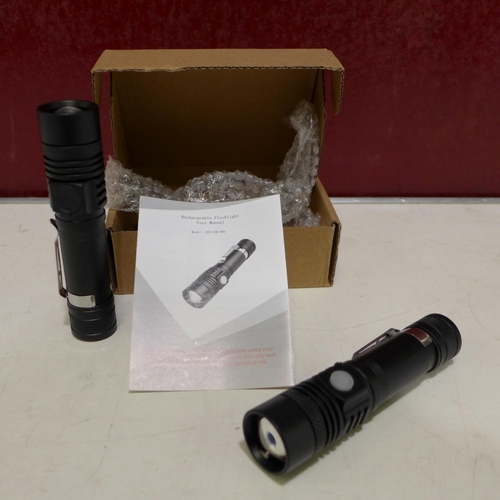 3154 - Two rechargeable telescopic flashlights